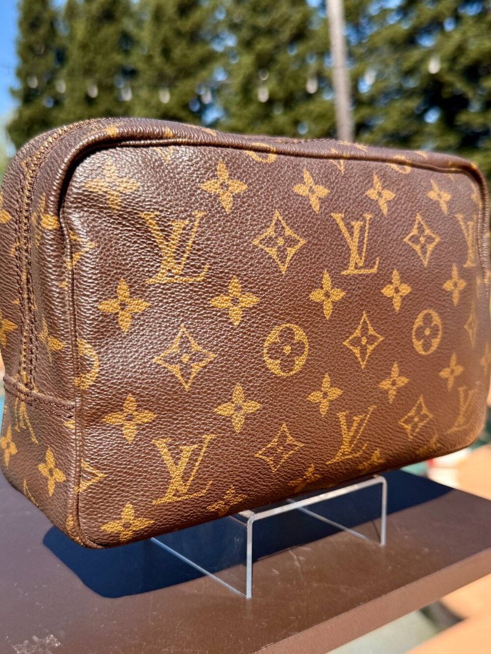 Louis Vuitton Vintage Monogram Trouse Toilette 23